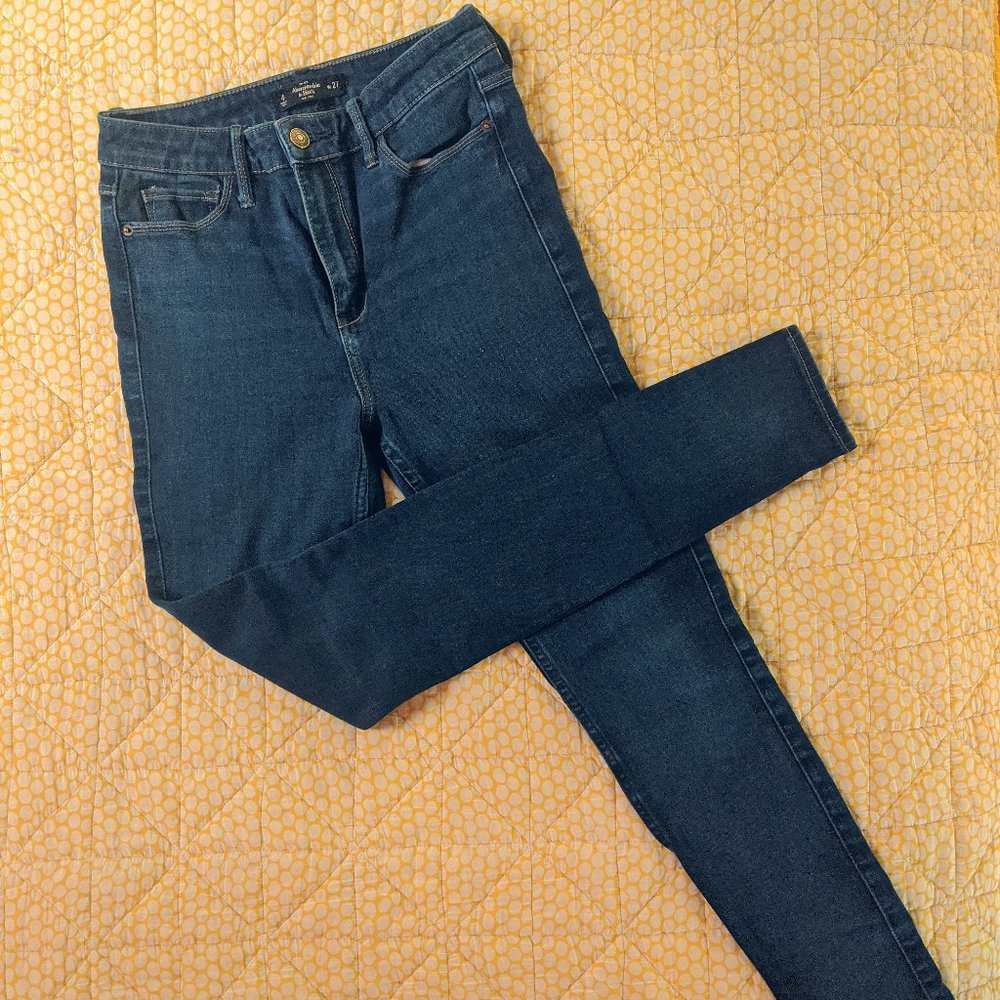 A&F Dark Wash Stretch High-Waist Skinny Jean